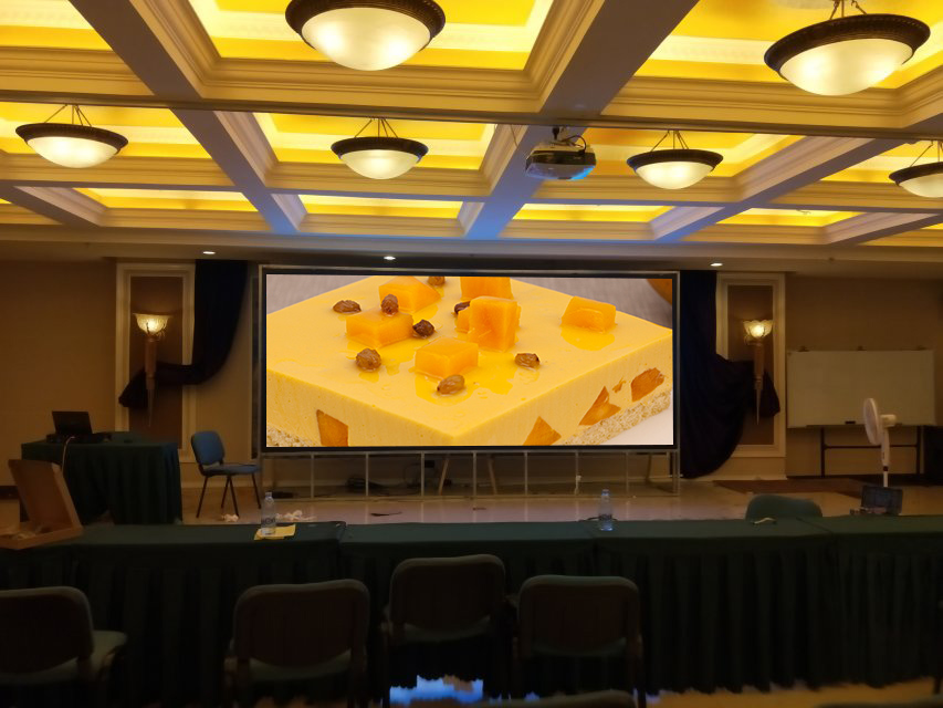 酒店室內(nèi)LED<a href=http://www.zhushasp.com/quancai/ target=_blank class=infotextkey>全彩顯示屏</a>