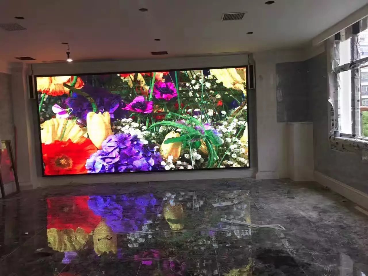 商業(yè)<a href=http://www.zhushasp.com target=_blank class=infotextkey>led電子屏</a>